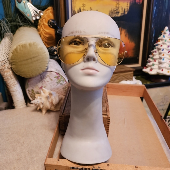 Vintage Limited Addition Ray Ban Ambermatic Aviator Sunglasses - Picture 2 of 8